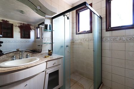 Casa para alugar com 412m², 4 quartos e 3 vagasBanheiro do Quarto 2