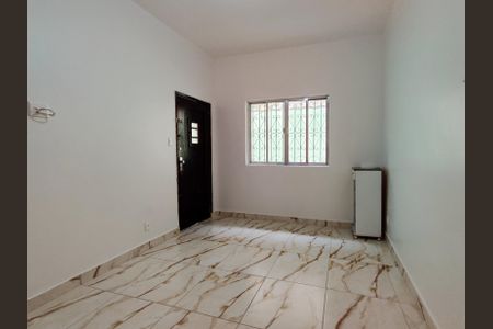 Sala de casa para alugar com 2 quartos, 56m² em Benfica, Rio de Janeiro