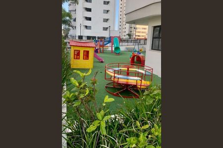 Apartamento à venda com 75m², 2 quartos e 1 vaga