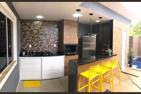 Casa à venda com 3 quartos, 240m² em Vargem Pequena, Rio de Janeiro