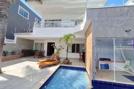 Casa à venda com 280m², 5 quartos e 2 vagas