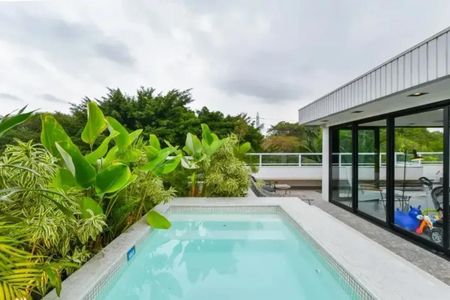 Apartamento à venda com 260m², 3 quartos e 3 vagas