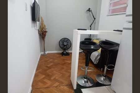 Apartamento à venda com 31m², 1 quarto e sem vaga