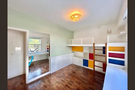 Apartamento à venda com 152m², 4 quartos e 2 vagas