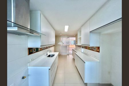 Apartamento à venda com 152m², 4 quartos e 2 vagas