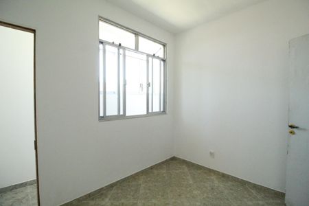 Quarto de kitnet/studio para alugar com 1 quarto, 34m² em Taquara, Rio de Janeiro