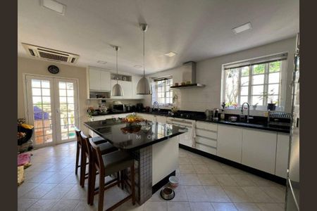 Casa à venda com 5 quartos, 650m² em Recreio dos Bandeirantes, Rio de Janeiro