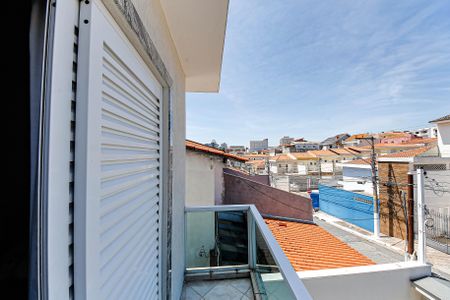 Casa à venda com 230m², 4 quartos e 4 vagas Casa à venda com 230m², 4 quartos e 4 vagasVaranda Suíte 2