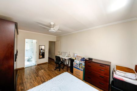 Casa à venda com 230m², 4 quartos e 4 vagas Casa à venda com 230m², 4 quartos e 4 vagasSuíte 1