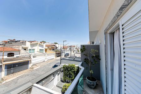 Casa à venda com 230m², 4 quartos e 4 vagas Casa à venda com 230m², 4 quartos e 4 vagasVaranda Suíte 2