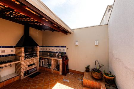 Casa à venda com 230m², 4 quartos e 4 vagas Casa à venda com 230m², 4 quartos e 4 vagasÁrea gourmet