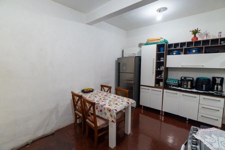 Casa à venda com 200m², 2 quartos e 1 vagaCozinha
