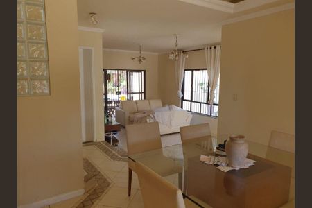 Casa à venda com 3 quartos, 226m² em Santo Antônio, Niterói