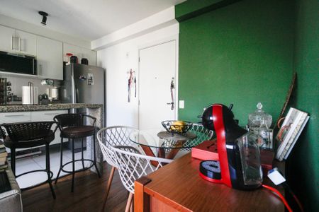 Apartamento à venda com 42m², 2 quartos e sem vaga Apartamento à venda com 42m², 2 quartos e sem vagaSala