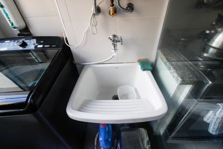 Apartamento à venda com 42m², 2 quartos e sem vaga Apartamento à venda com 42m², 2 quartos e sem vagaÁrea de serviço