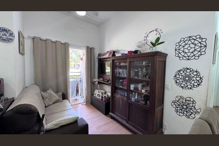 Apartamento à venda com 46m², 2 quartos e 1 vaga Apartamento à venda com 46m², 2 quartos e 1 vagaSala