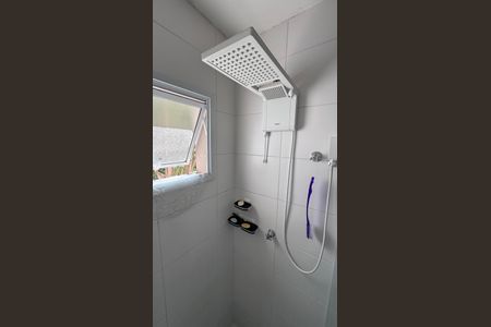 Apartamento à venda com 46m², 2 quartos e 1 vaga Apartamento à venda com 46m², 2 quartos e 1 vagaBanheiro