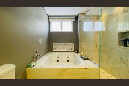 Apartamento à venda com 258m², 3 quartos e 4 vagas