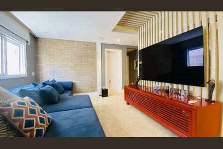 Apartamento à venda com 3 quartos, 258m² em Vila Cordeiro, São Paulo