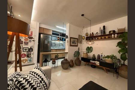 Apartamento à venda com 3 quartos, 69m² em Jardim Prudência, São Paulo