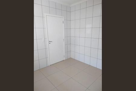 Casa à venda com 3 quartos, 129m² em Jardim Luanda, São Paulo