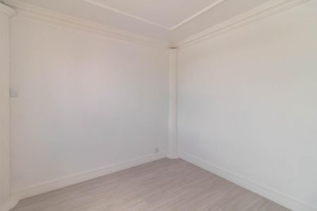 Quarto de apartamento à venda com 1 quarto, 49m² em Partenon, Porto Alegre