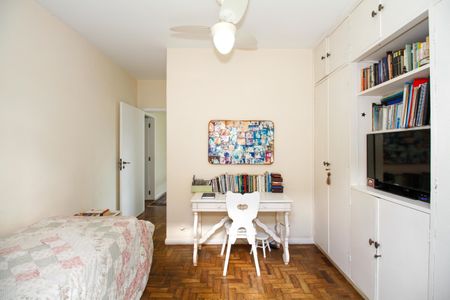 Casa à venda com 220m², 3 quartos e 3 vagas Casa à venda com 220m², 3 quartos e 3 vagasSuíte 2