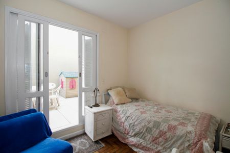 Casa à venda com 220m², 3 quartos e 3 vagas Casa à venda com 220m², 3 quartos e 3 vagasSuíte 2