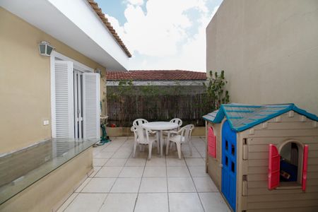 Casa à venda com 220m², 3 quartos e 3 vagas Casa à venda com 220m², 3 quartos e 3 vagasVaranda da Suíte 2