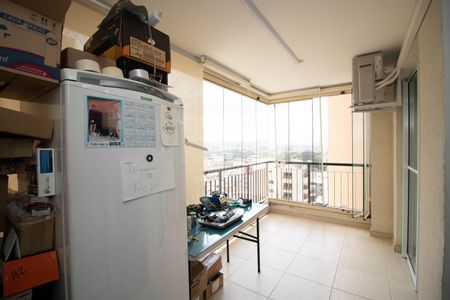 Apartamento à venda com 83m², 3 quartos e 2 vagas Apartamento à venda com 83m², 3 quartos e 2 vagasVaranda da Sala