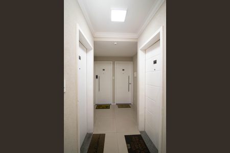 Apartamento à venda com 83m², 3 quartos e 2 vagas Apartamento à venda com 83m², 3 quartos e 2 vagasHall de entrada