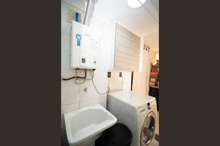 Apartamento à venda com 83m², 3 quartos e 2 vagas Apartamento à venda com 83m², 3 quartos e 2 vagasÁrea de Serviço