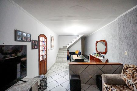 Sala de casa para alugar com 5 quartos, 280m² em Vila Nova Savoia, São Paulo