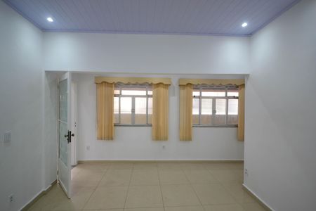 Sala de casa para alugar com 2 quartos, 100m² em Nova Cidade, Nilópolis