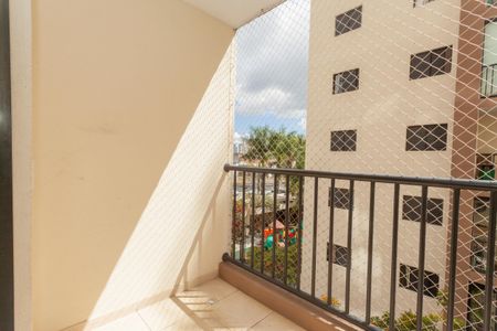 Sacada da Sala de apartamento para alugar com 3 quartos, 68m² em Jardim Umuarama, São Paulo