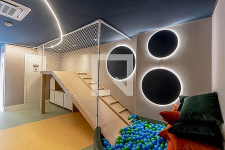 Apartamento para alugar com 41m², 2 quartos e sem vagaÁrea comum - Brinquedoteca