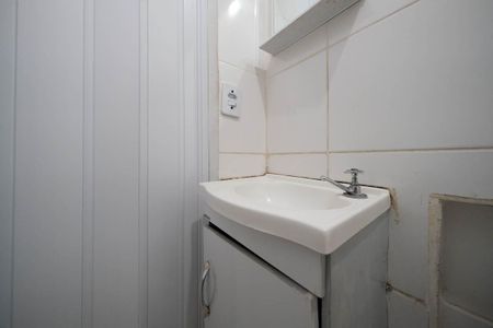Banheiro de casa para alugar com 1 quarto, 35m² em Jardim Brasilia, São Paulo