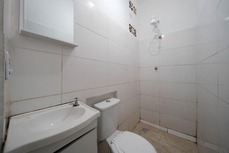 Banheiro de casa para alugar com 1 quarto, 35m² em Jardim Brasilia, São Paulo
