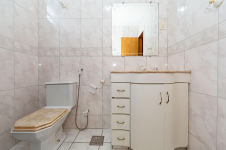 Apartamento à venda com 90m², 2 quartos e 1 vaga Apartamento à venda com 90m², 2 quartos e 1 vagaBanheiro