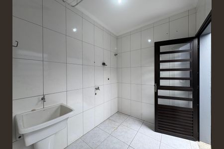 Apartamento para alugar com 120m², 3 quartos e 2 vagas Apartamento para alugar com 120m², 3 quartos e 2 vagasÁrea de Serviço