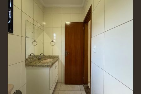 Apartamento para alugar com 120m², 3 quartos e 2 vagas Apartamento para alugar com 120m², 3 quartos e 2 vagasBanheiro da Suíte