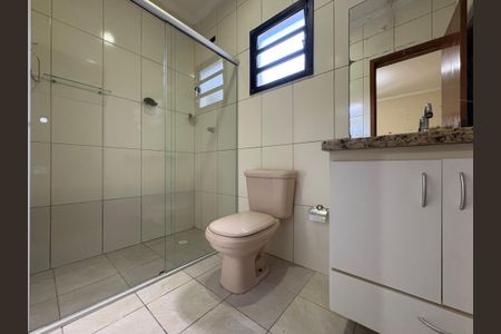 Apartamento para alugar com 120m², 3 quartos e 2 vagas Apartamento para alugar com 120m², 3 quartos e 2 vagasBanheiro da Suíte