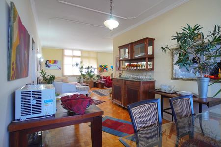 Apartamento à venda com 230m², 4 quartos e 2 vagasSala de Jantar