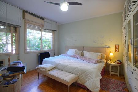 Apartamento à venda com 230m², 4 quartos e 2 vagasSuíte