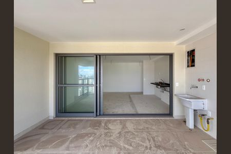 Apartamento à venda com 77m², 2 quartos e 1 vaga Apartamento à venda com 77m², 2 quartos e 1 vagaVaranda