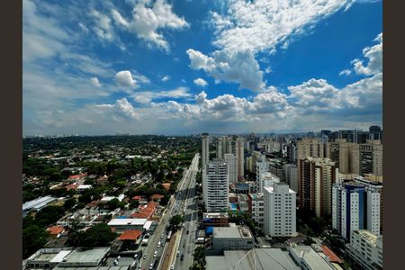 Apartamento à venda com 77m², 2 quartos e 1 vaga Apartamento à venda com 77m², 2 quartos e 1 vagaVista Área comum Rooftop