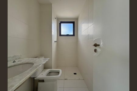 Apartamento à venda com 77m², 2 quartos e 1 vaga Apartamento à venda com 77m², 2 quartos e 1 vagaBanheiro Suíte 1