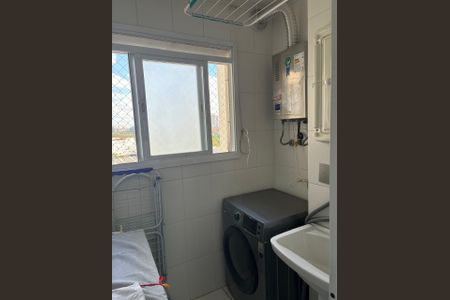 Apartamento à venda com 70m², 3 quartos e 2 vagas Apartamento à venda com 70m², 3 quartos e 2 vagasDetalhe da area de serviço