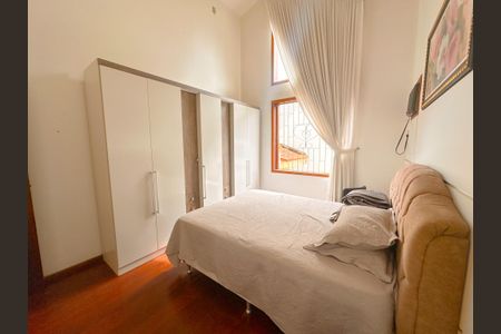 Casa para alugar com 157m², 3 quartos e 2 vagasSuíte