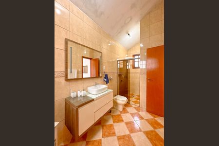 Casa para alugar com 157m², 3 quartos e 2 vagasBanheiro da Suíte